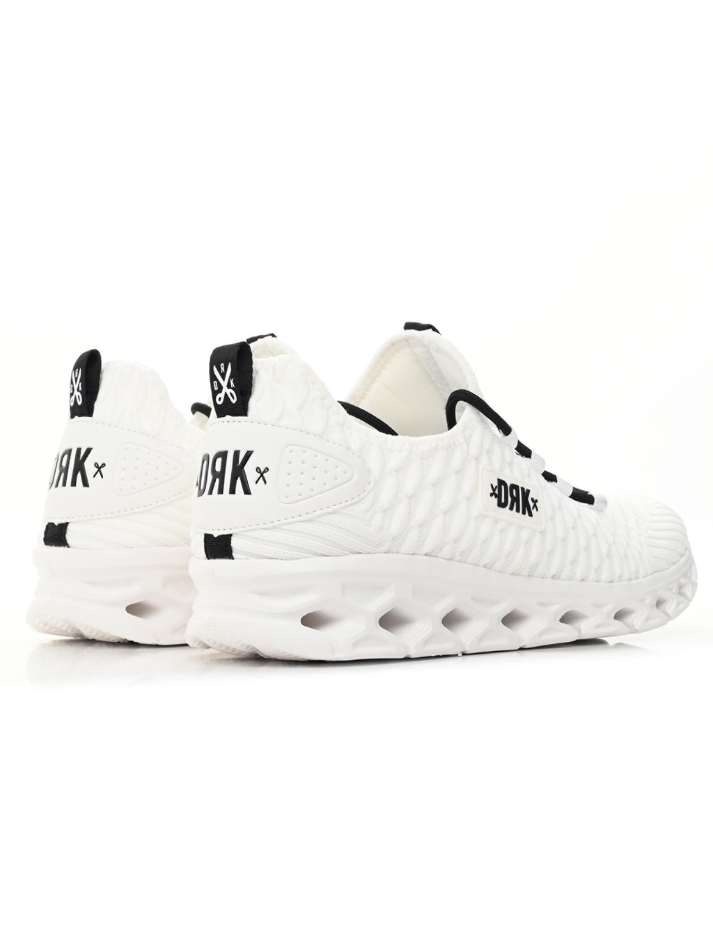 ULTRALIGHT SNEAKERS Dorko Middle East