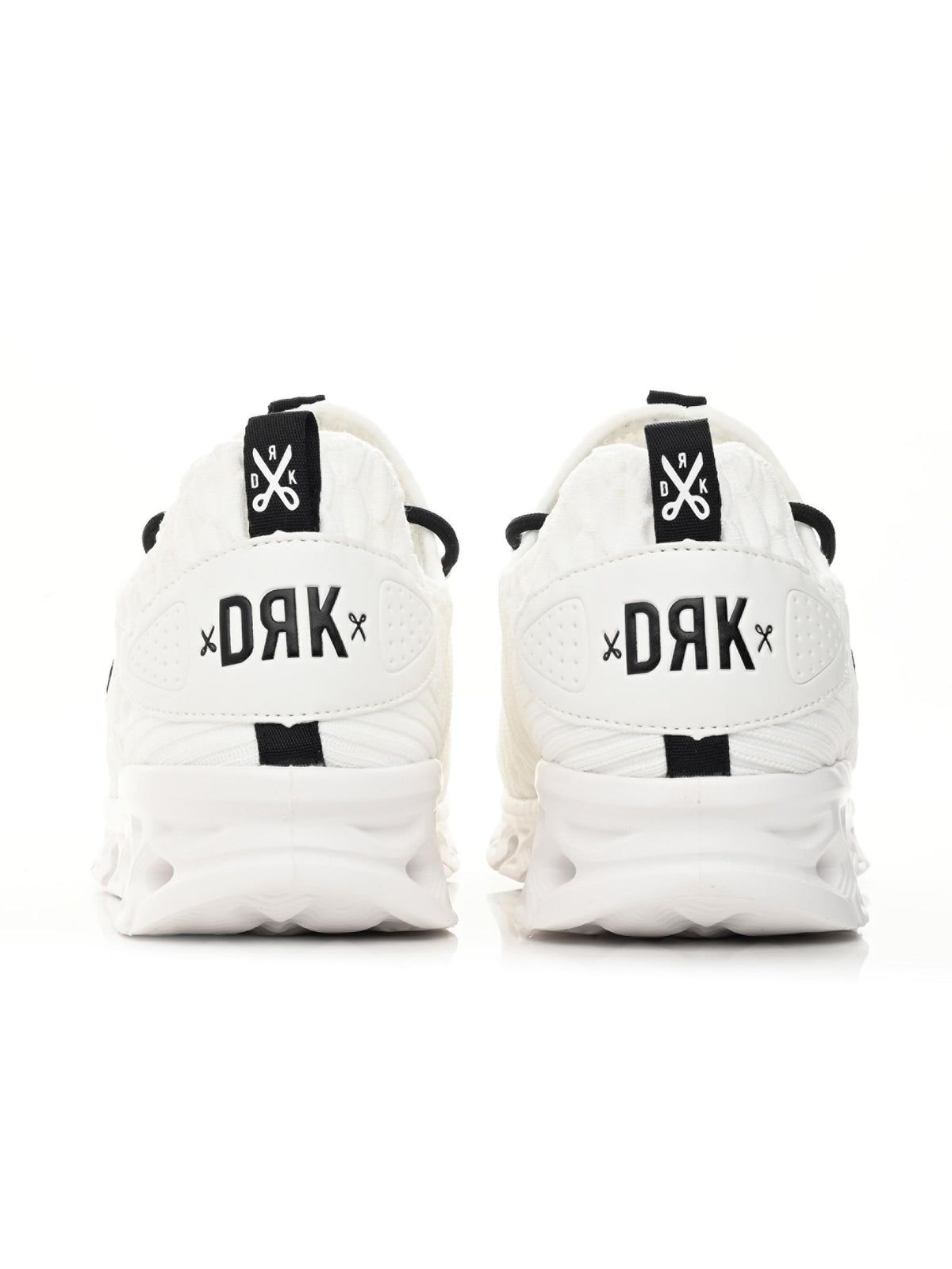 ULTRALIGHT SNEAKERS Dorko Middle East