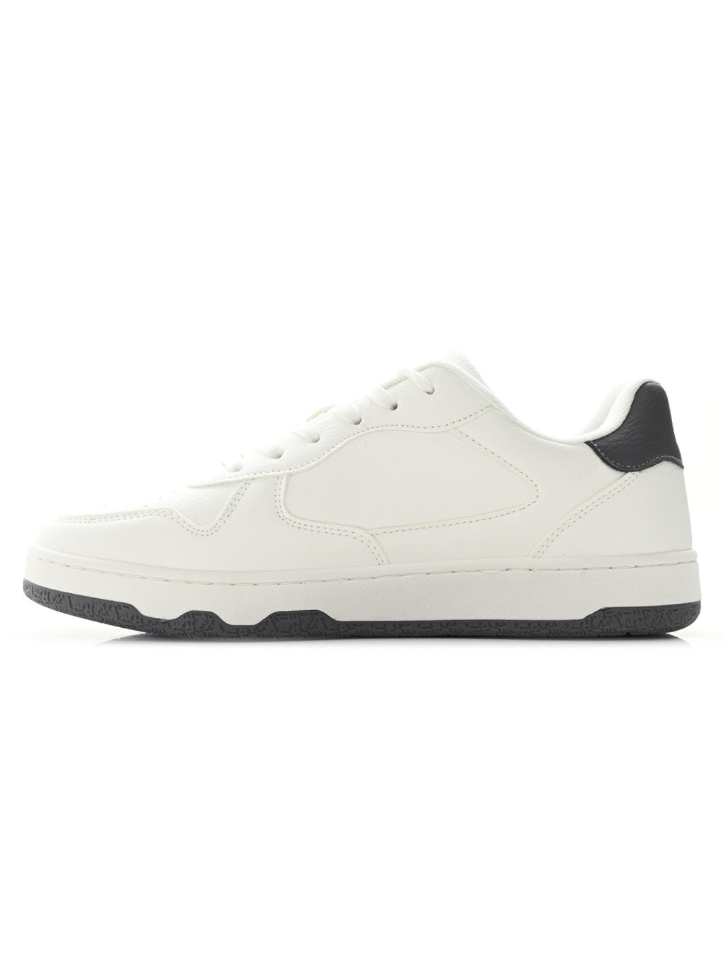 STREET VIBE Dorko Middle East