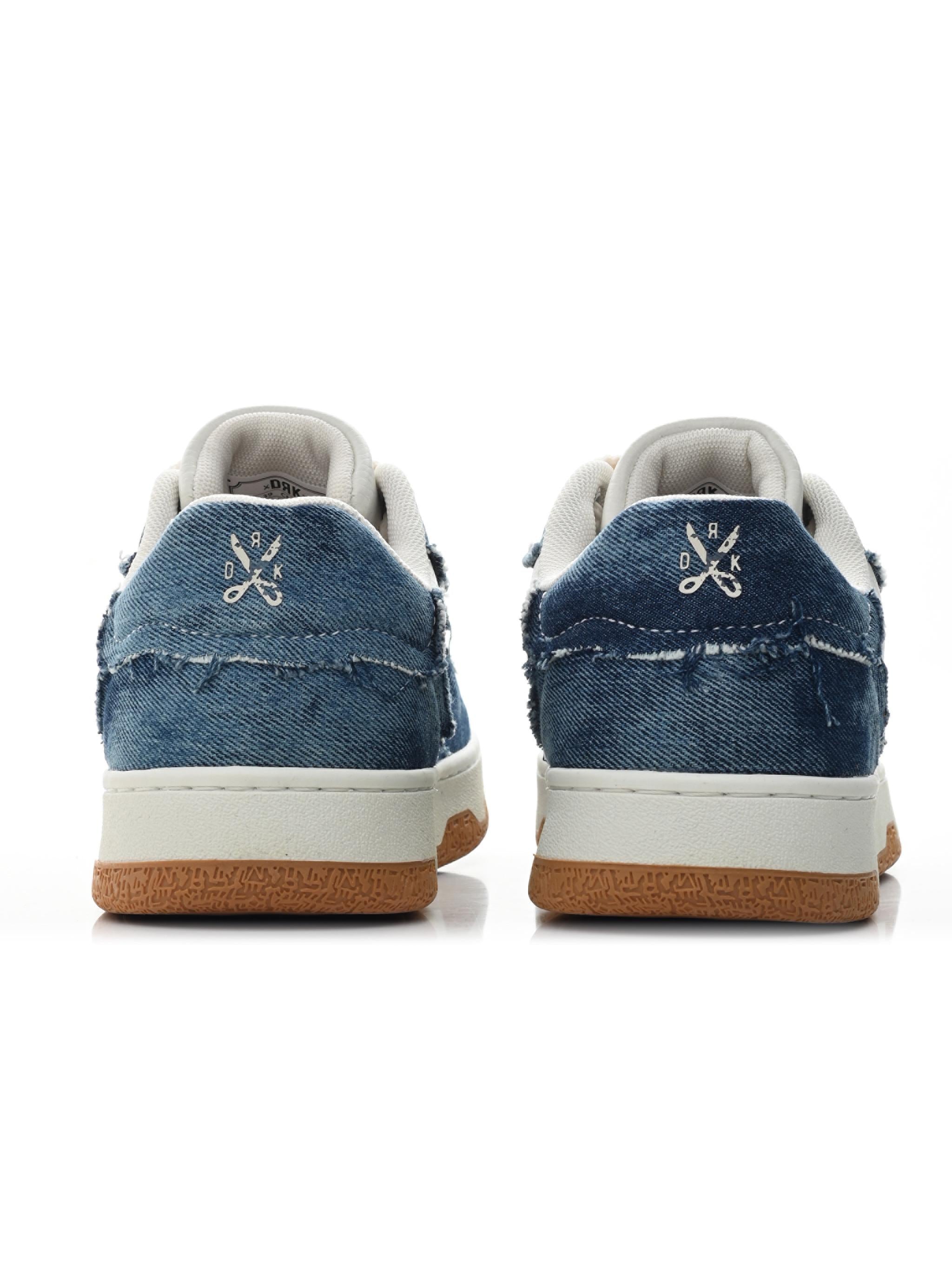 VIBE X STOTZ Women Sneakers Dorko Middle East