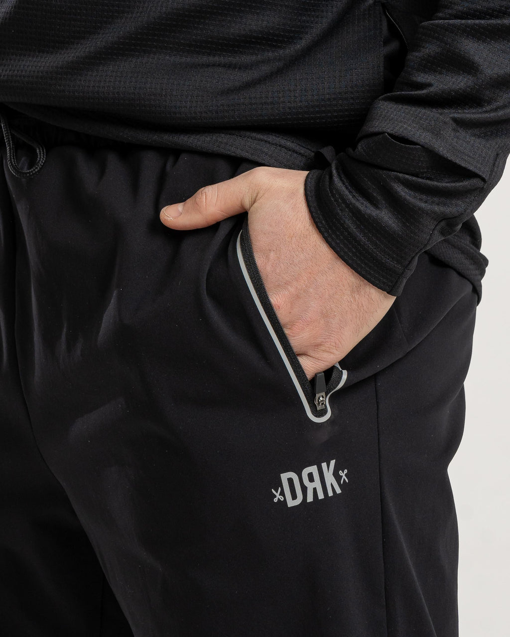 TUCKER Jogger Pants Dorko Middle East